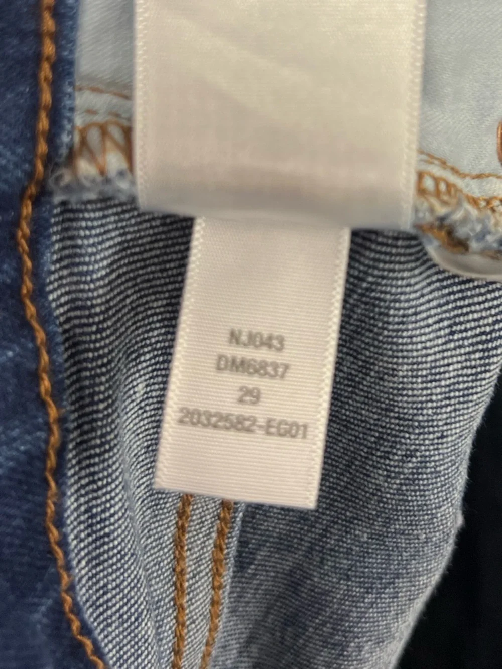 Madewell High-Rise Stretch Denim Raw Hem Cuffed Shorts Onaway Wash Size 29
